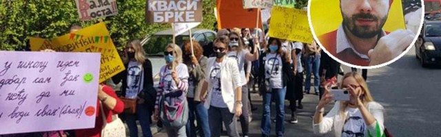 Čovek podrži roditelje i nastavnike škole u Rakovici pa mu SNS ZALEPI ETIKETU LOPOVA!