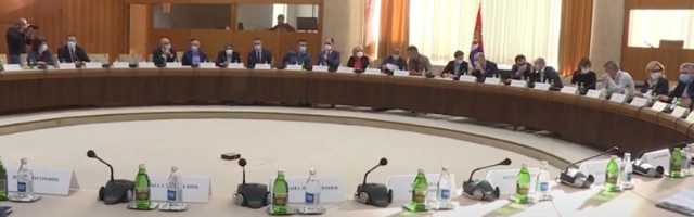 760 ZARAŽENIH A na 73 je urlao da su nam groblja bila mala!