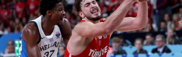 ŠENGUN REŽIRAO SKANDAL: „Bejbi Jokić“ slavio masovno ubijane Grka nakon plasmana u finale!