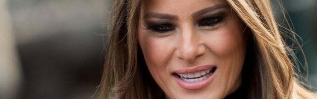 PROCURILA ŠOK FOTKA MELANIJE OD PRE 25 GODINA! Kad vidite ko je pored nje NEĆE VAM BITI DOBRO, svet NEM OD ŠOKA!