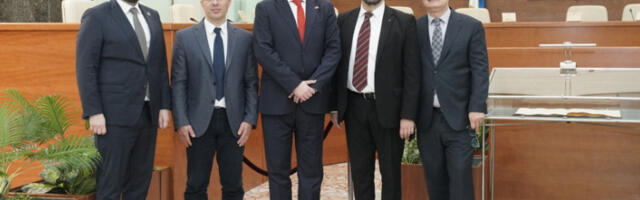 Петров представио нови сазив: Важно изабрати још троје судија да Устави суд буде у пуном саставу