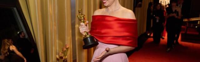 "BOG JE DOBAR" I "ŽELIM DA TI RODIM JOŠ 20 MILIONA DECE": Dobili su OSKARA, a IZJAVAMA doveli do SUZA!