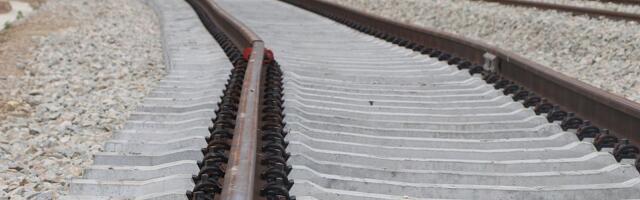 Mađarski mediji: Orbanov otac u aferi zbog lošeg kamena za prugu Beograd-Budimpešta