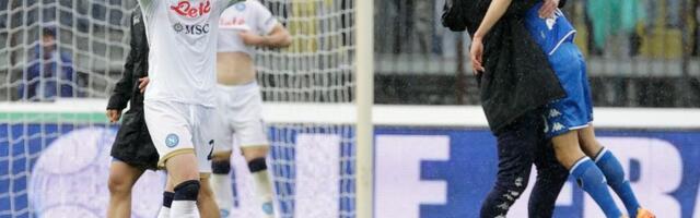 Cela sezona propala za sedam minuta: Napoli se oprostio od "skudeta", iako je u 80. minutu vodio sa 2:0 (VIDEO)