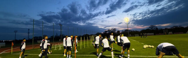 UŽELELI SE REPREZENTACIJE! Evo ko se prvi pojavio na treningu (VIDEO)