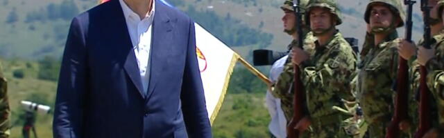 SPEKTAKL I NEVIĐENI PRIKAZ MOĆI NA PEŠTERU U SEPTEMBRU! Vučić najavio istorijske promene u našoj armiji i serijsku proizvodnju novog oružja! (FOTO)
