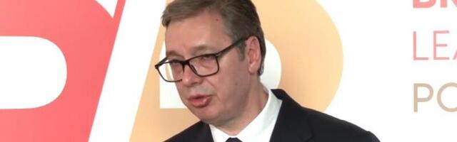 PREDSEDNIK VUČIĆ IZ TIVTA PORUČIO: Uskoro ću posetiti Srbe na teritoriji Crne Gore