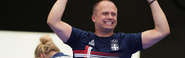 Mikec poslao poruku malom Bogdanu, koji je titulu posvetio preminuloj majci: Gde god da je, ponosna je