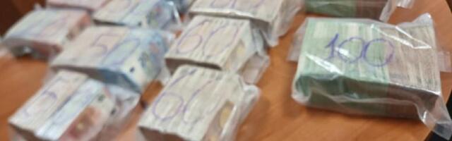 NA MERDARU ZAPLENJENO MILION EVRA! Novac bio sakriven u šasiji kombija
