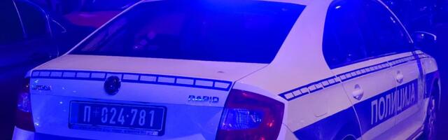 KABRIOLET SE ZAKUCAO U KIOSK, RADNICA TEŠKO POVREĐENA Užas u Obrenovcu (FOTO)