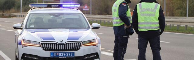 Totalno pijan vozio automobil po Novom Sadu