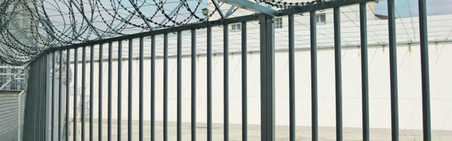 Muškarcu se smučio život sa porodicom, po svaku cenu je želeo u zatvor