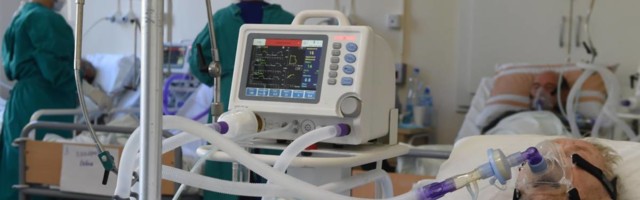 Korona se nekontrolisano širi, iako se ljudi masovno vakcinišu: zbog čega nam se to događa