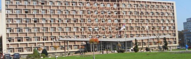 Prekinuta sednica Skupštine Kragujevca, odbornik Rakić zauzeo govornicu