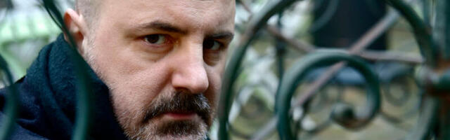 Kokan Mladenović: Politika ocvale udavače