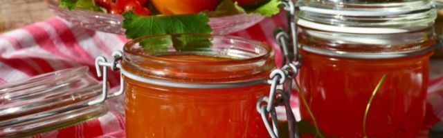 Evo kako da napravite najbolji DOMAĆI DŽEM od kajsija - potrebna su vam samo DVA SASTOJKA!