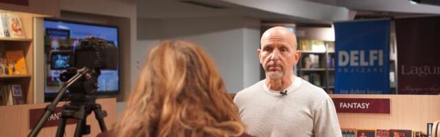 "Lakše je kada se muka podeli sa nekim“: Aleksandar Stanković predstavio novu knjigu „F32“