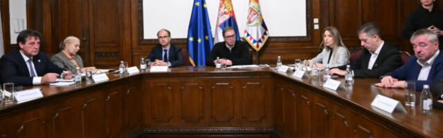 Vučić nakon sastanka o NIS-u: Usvojeni zaključci za očuvanje energetske stabilnosti