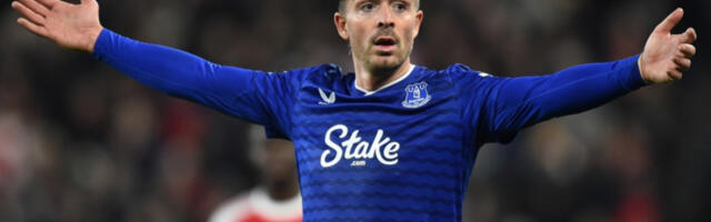 Fudbaler mrtav pijan usred bela dana: Nova slika, stara priča (FOTO)