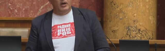 OPOZICIONAR VESELINOVIĆ HVALI RAD VLADE I PROZIVA BLOKADERE: "Nije politika ustanemo u podne, popijemo kaficu i nešto tvitnemo"