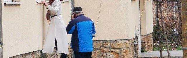 Šest pacijenata preminulo od korone, 12 na respiratorima