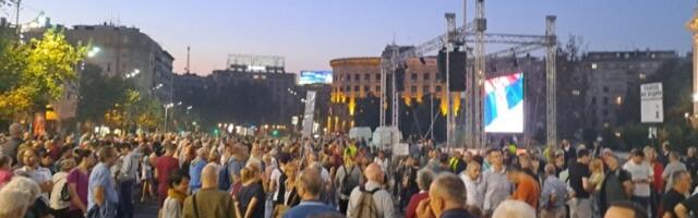 Skup, pa šetnja do RTS i REM: Novi protest protiv nasilja (UŽIVO)