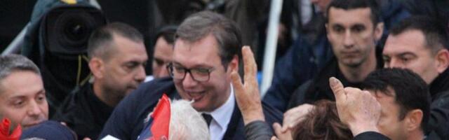Novo šlihtanje Vučiću: "Tebe moja majka voli više nego mene i brata"