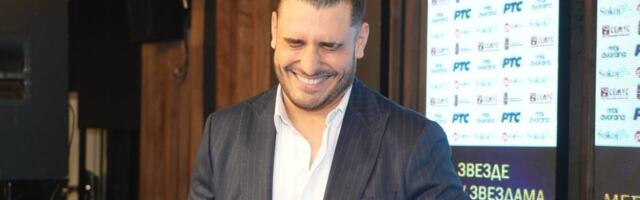 Darko Lazić postao predmet podsmeha - Urnebesne poruke preplavile društvene mreže (FOTO)