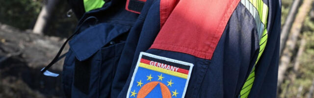 Најмање три особе повређене у пожару у берлинском солитеру