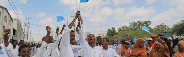 Desetine hiljada Somalijaca protestovalo zbog priznanja Somalilenda od strane Izraela