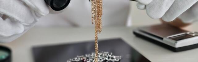 Pale cene zlata i srebra