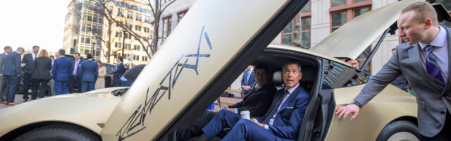 SAD pooštrile istragu protiv kompanije Tesla zbog sudara autonomnih vozila, dok Mask sprema model bez volana i pedala