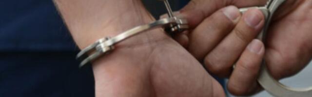 Uhapšena dvojica Kragujevčana: Ukrali 2 MILIONA iz teretnog vozila trgovinskog lanca