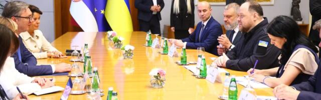 SASTANAK U PALATI SRBIJA: Vučić s Ruslanom Stefančukom, predsednikom ukrajinskog parlamenta (FOTO)