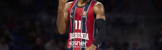 FENERBAHČE NE STAJE: Stigao Trent Forest!