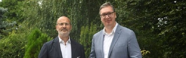 Oproštajni ručak Vučića za Fabricija: Gde je bio NIGDE, šta je uradio NIŠTA