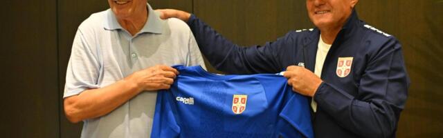 FUDBALERI UZ KOŠARKAŠE: Piksi posetio Karija Pešića, oduševićete se kad vidite šta mu je poklonio! (FOTO+VIDEO)