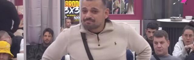 Bora Santana se uživo u programu odrekao porodice: "Smrde, videćete kad izađem"