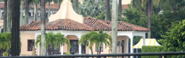 Борбени авион пресрео цивилни изнад Трампове резиденције на Флориди