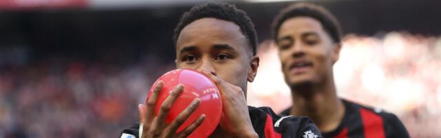 Konačno se duvali baloni na "San Siru": Nkunku upisao prve golove u Seriji A i poveo Milan ka ubedljivoj pobedi protiv Verone /VIDEO/