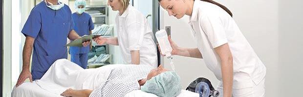 Drama na porođaju: Porodilji pozlilo a nisu mogli da joj izmere saturaciju zbog noktiju!