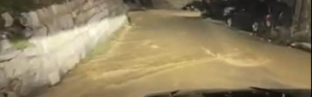 Uzbuna u Užicu! Od pucanja vodovodne cevi nastao potop (VIDEO)