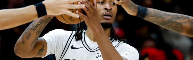 Нови сјај Сан Антонија: Касл трипл-даблом засенио Ембида