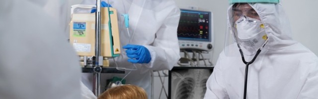 Raste broj: Umrlo još 16 ljudi, zaraženo 2.467 osoba