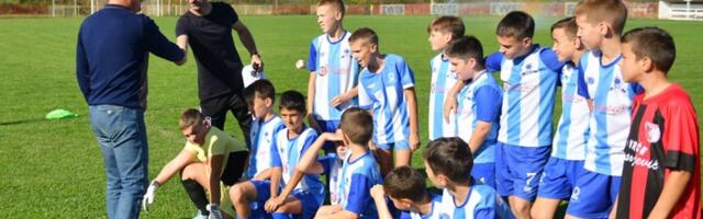 Grad Čačak izdvojio sredstva za drenažu i zalivanje terena FK Slatina