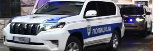 Bizaran pokušaj pljačke u Majdanpeku: Tinejdžeri isekli vrata kioska