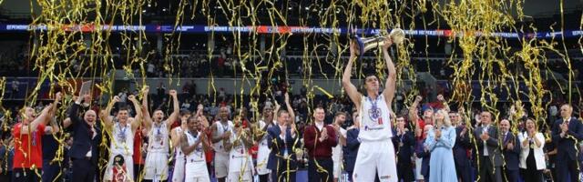 CSKA BEZ GREŠKE: Avramović osvojio trofej i MVP priznanje, Plavšić u idealnoj petorci