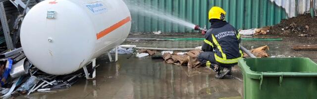 MUP: Lokalizovan požar na Zvezdari! (FOTO)