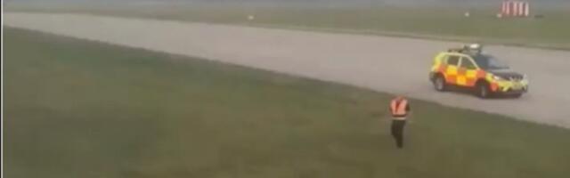 DRAMA u Mančesteru: Sudar dva aviona na pisti (FOTO/VIDEO)