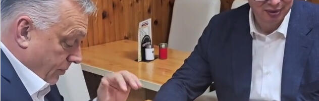 “I am always sa sirom”: Vučić odveo Orbana na burek posle svečanosti u Subotici